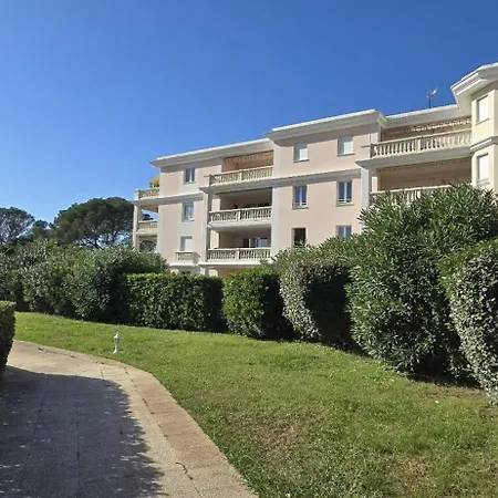 Bright With Terrace In Saint-raphael