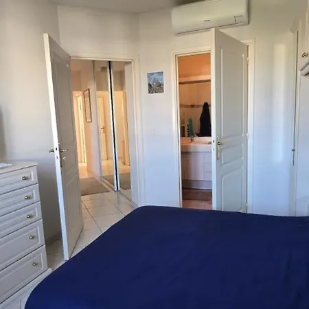 Apartment Bright With Terrace In Saint-raphael Saint-Raphaël