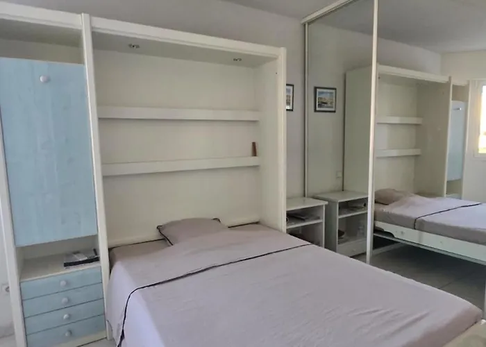 Appartement Bright With Terrace In Saint-raphael Saint-Raphaël